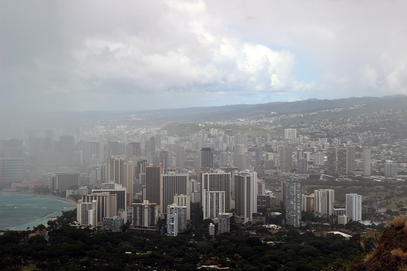 Free image: Fog over Honolulu